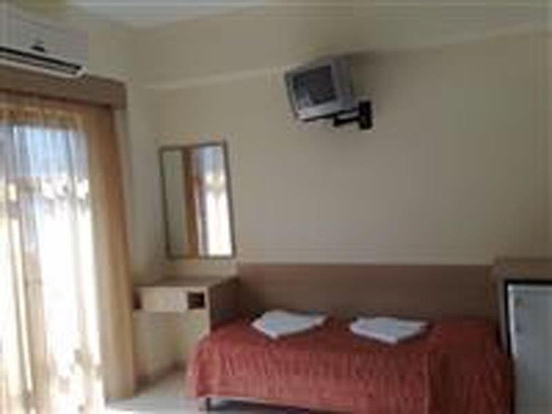 Stella-Katrin Hotel Platanes  Bagian luar foto