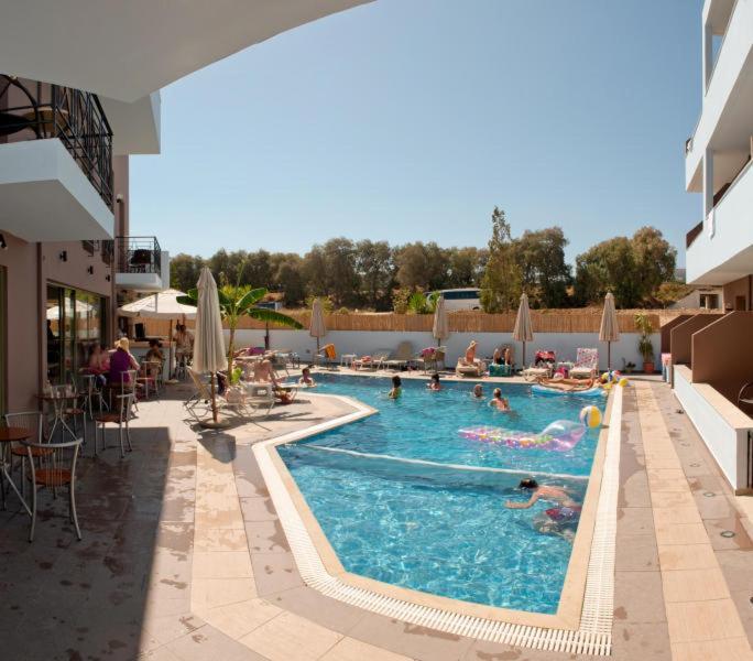 Stella-Katrin Hotel Platanes  Bagian luar foto