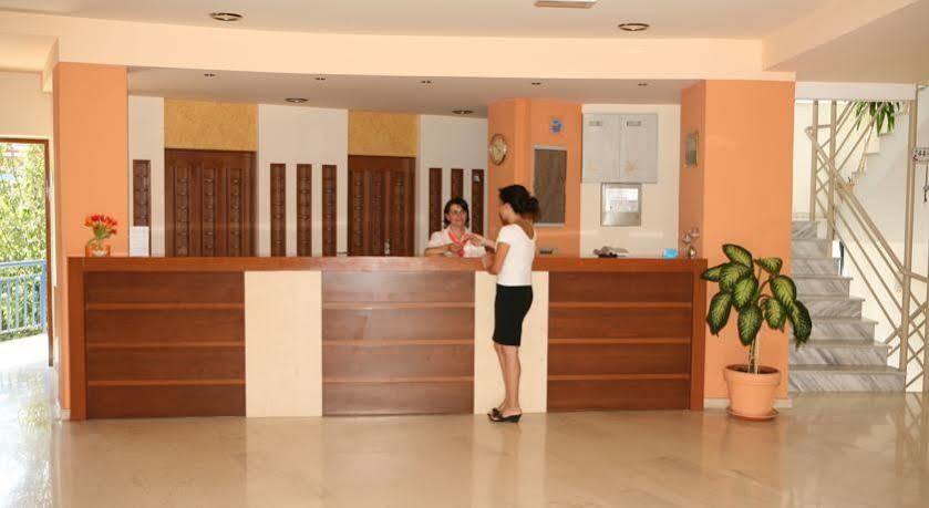 Stella-Katrin Hotel Platanes  Bagian luar foto