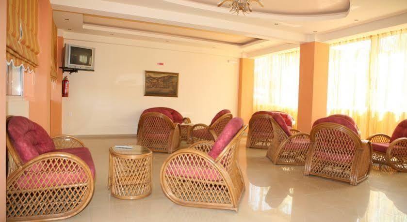 Stella-Katrin Hotel Platanes  Bagian luar foto