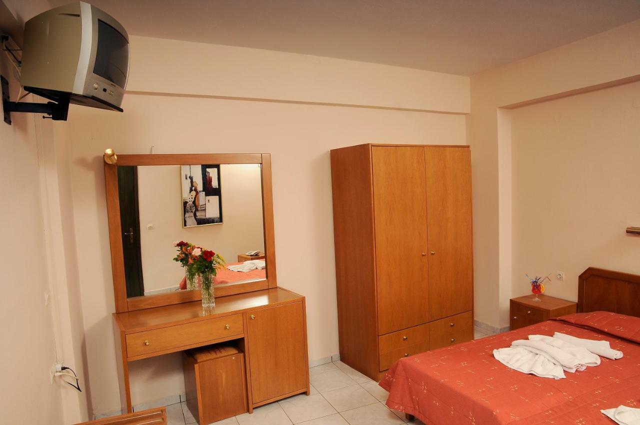 Stella-Katrin Hotel Platanes  Bagian luar foto