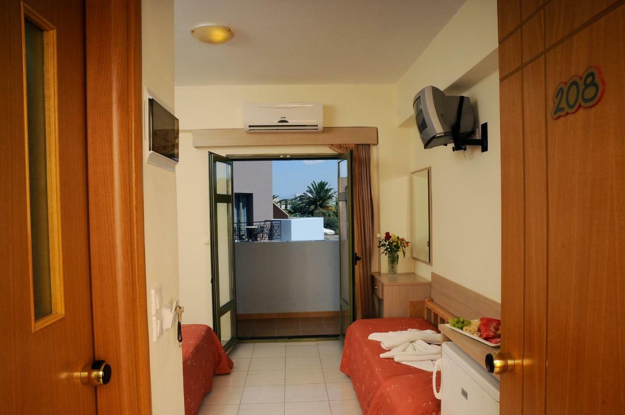 Stella-Katrin Hotel Platanes  Bagian luar foto